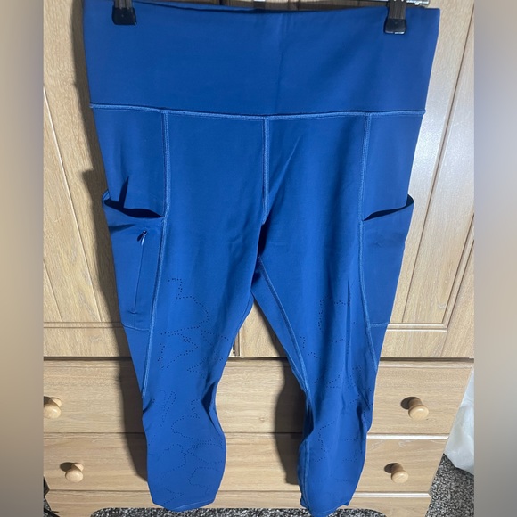 ATHLETA ALL IN REACTION 7/8 TIGHT Medium Atlantis Blue - Picture 4 of 9